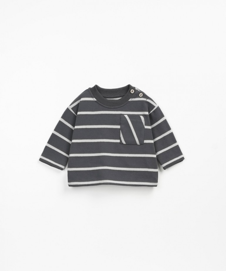 Striped t-shirt with pocket