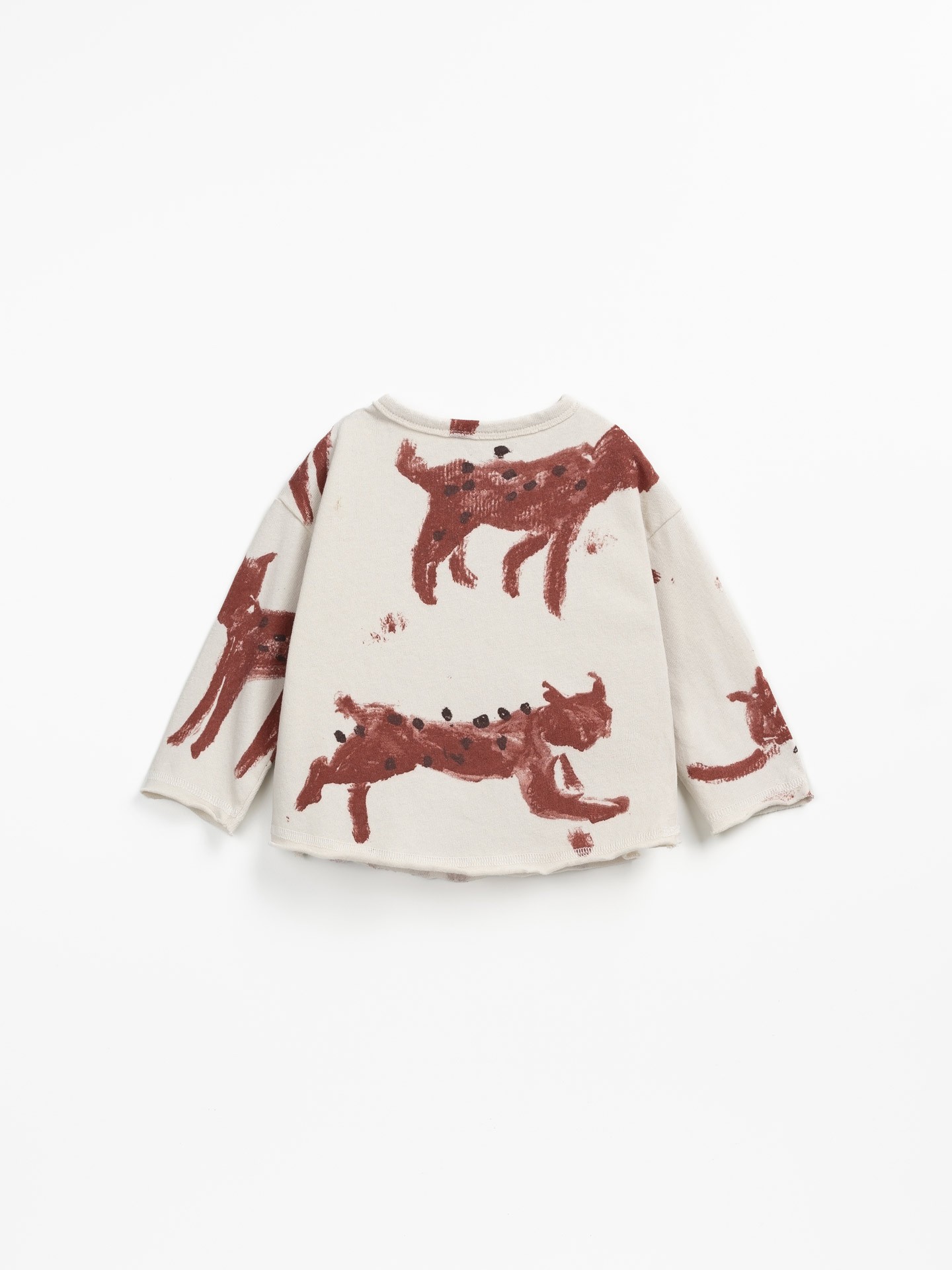 T-shirt com abertura no ombro