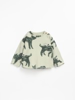 T-shirt with shoulder opening