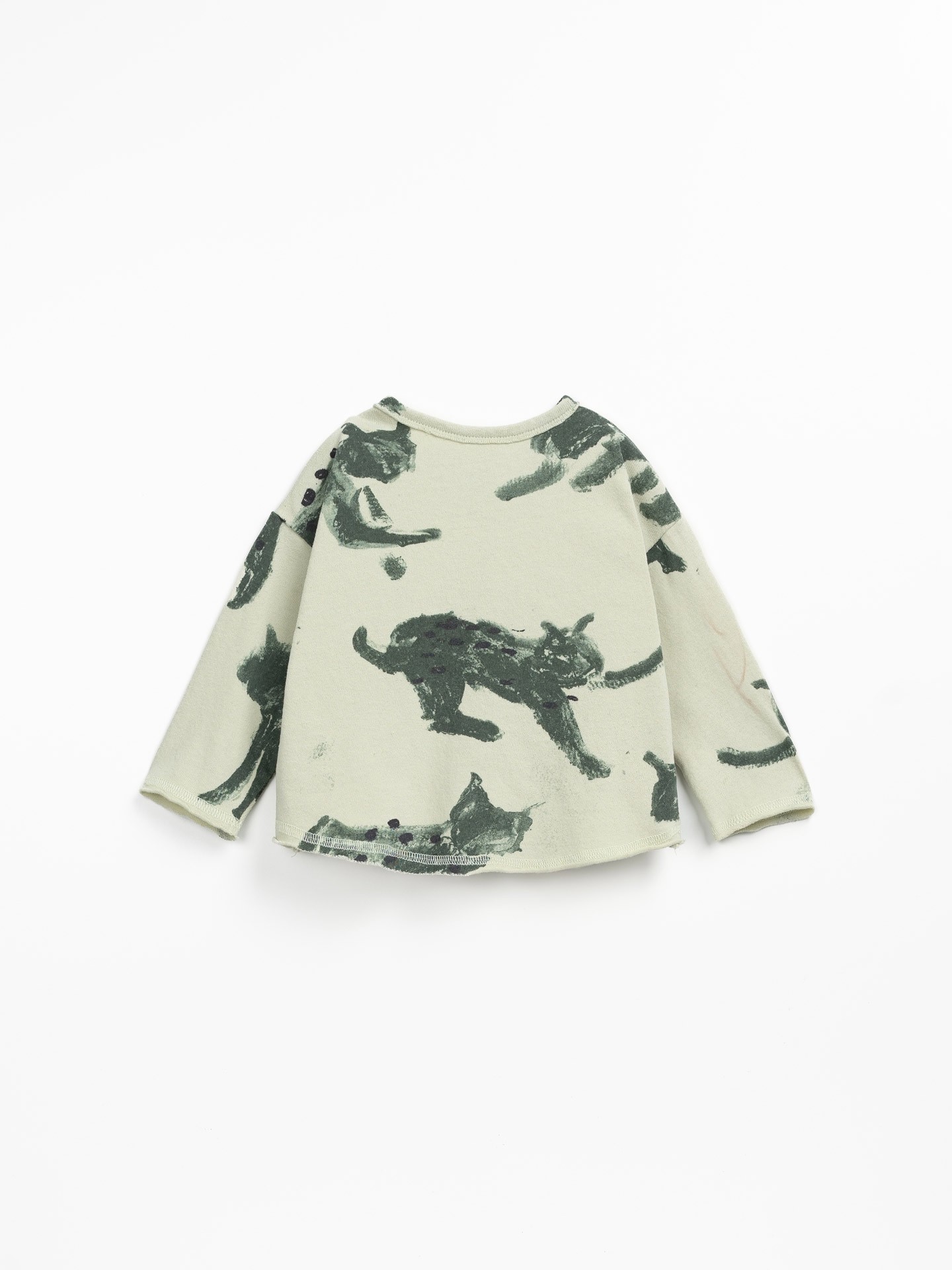 T-shirt with shoulder opening