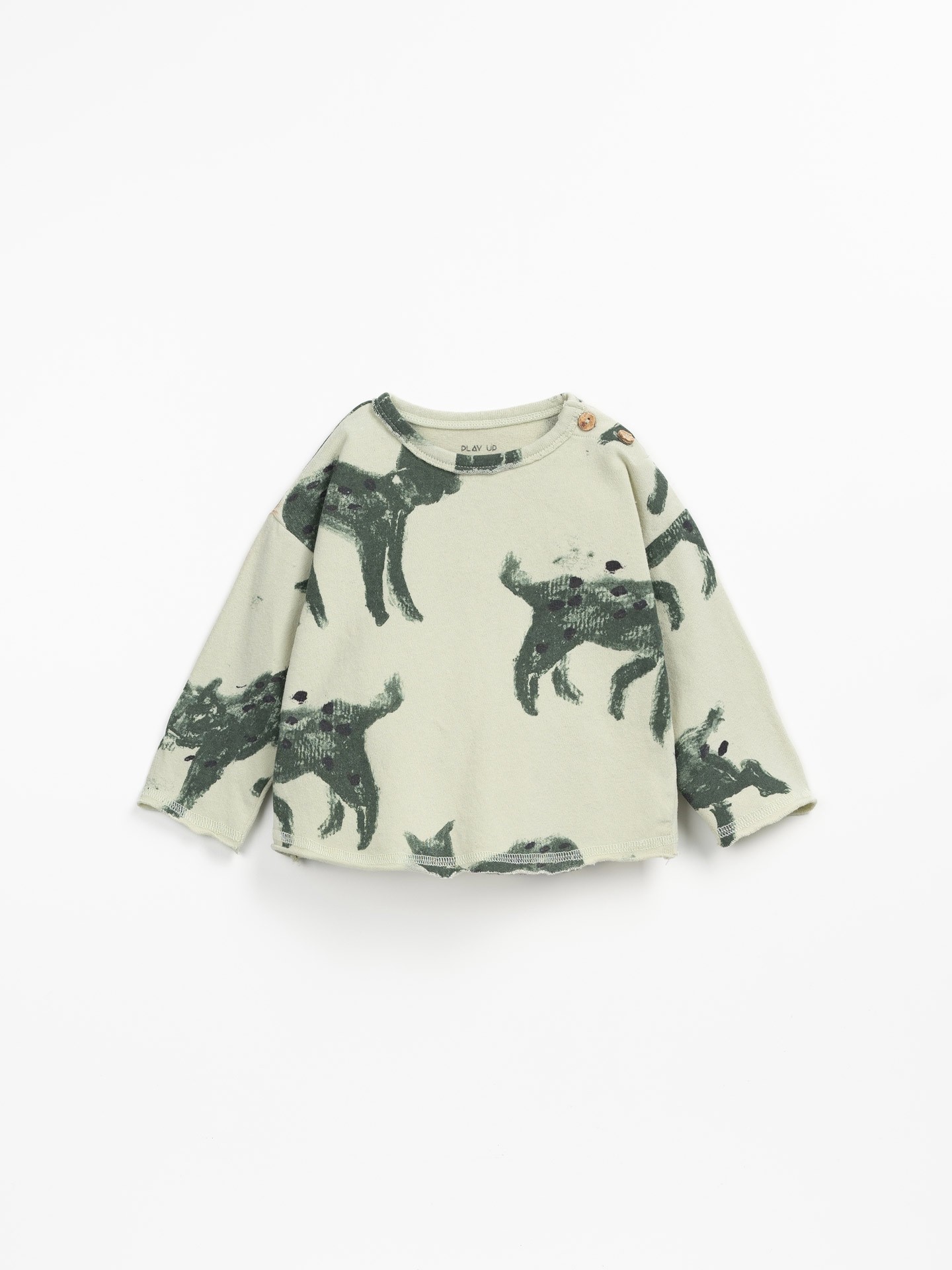 T-shirt with shoulder opening