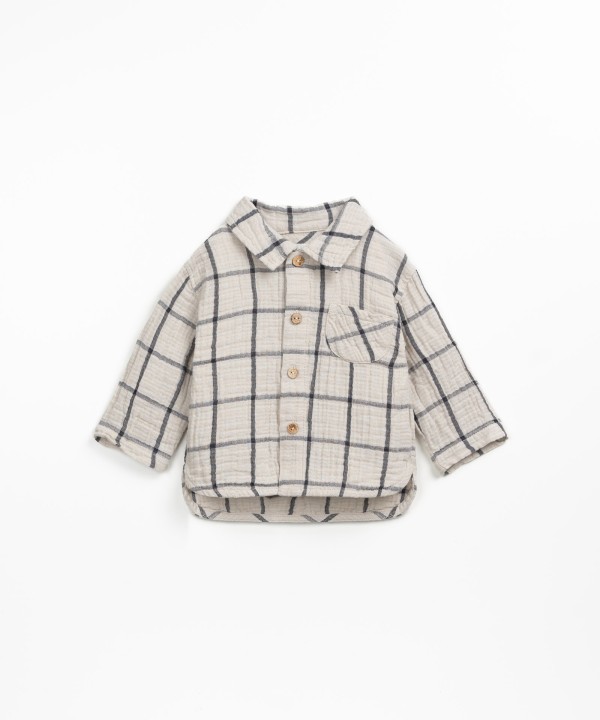 Camisa con estampado de ajedrez