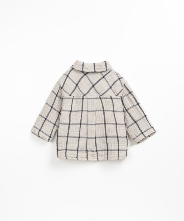 Camisa con estampado de ajedrez