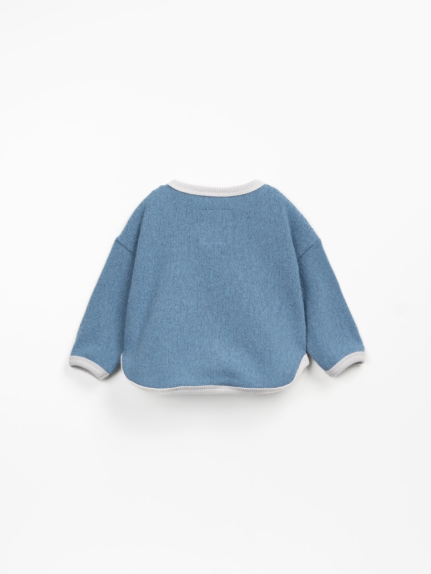 Camisola de malha com fibras recicladas