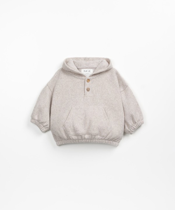 Sweater with Re(Play) yarn