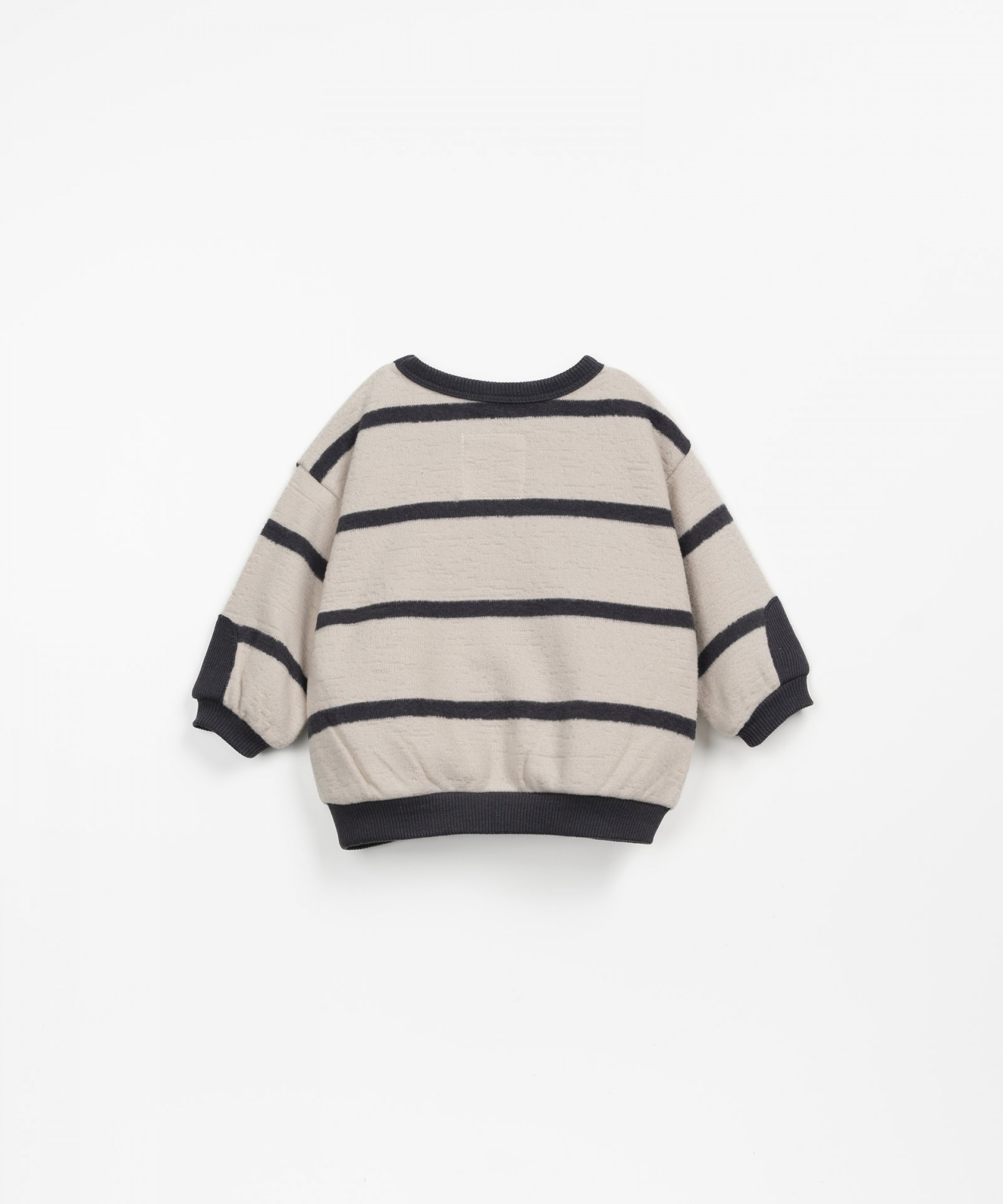 Sweater with striped pattern | Wooden Memories