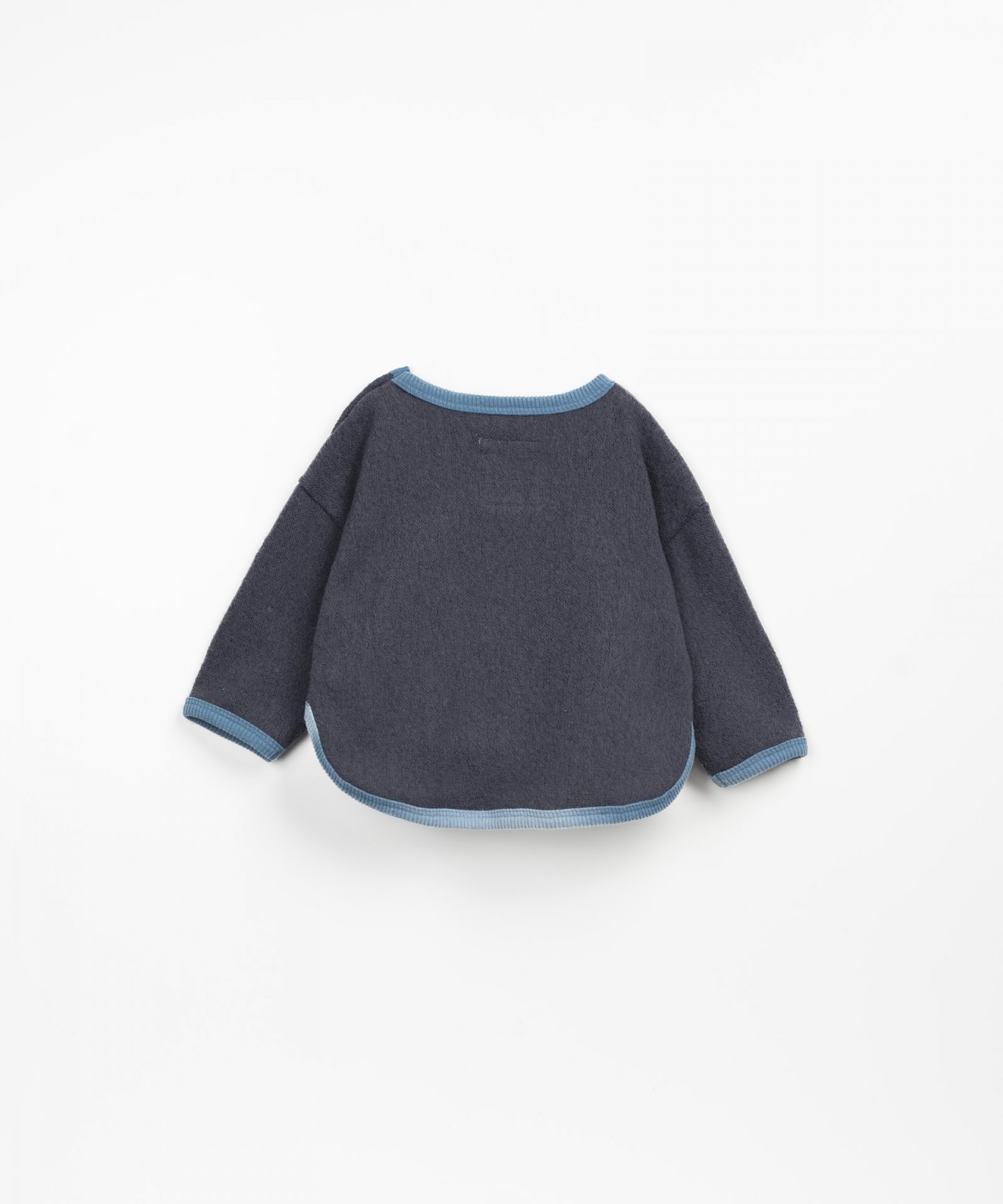 Sweater with shoulder opening | Wooden Memories