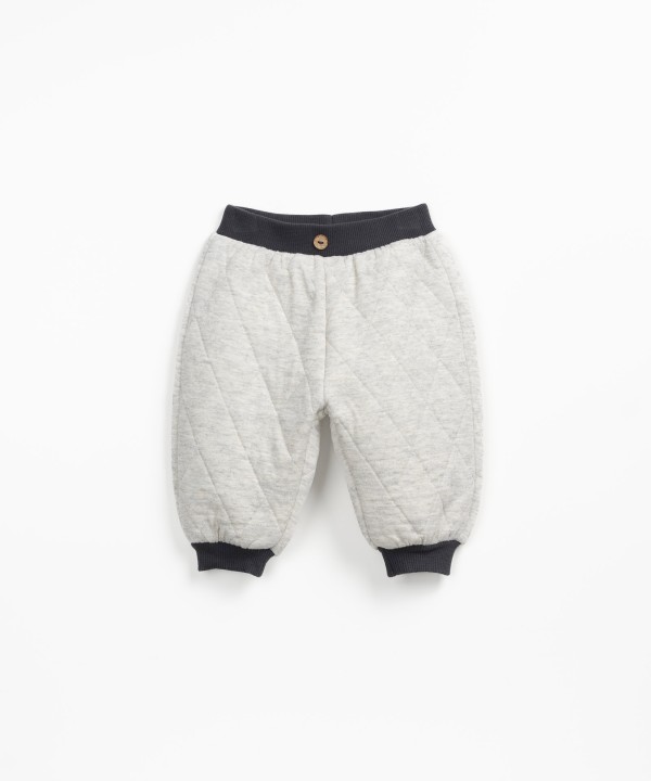 Padded mesh pants