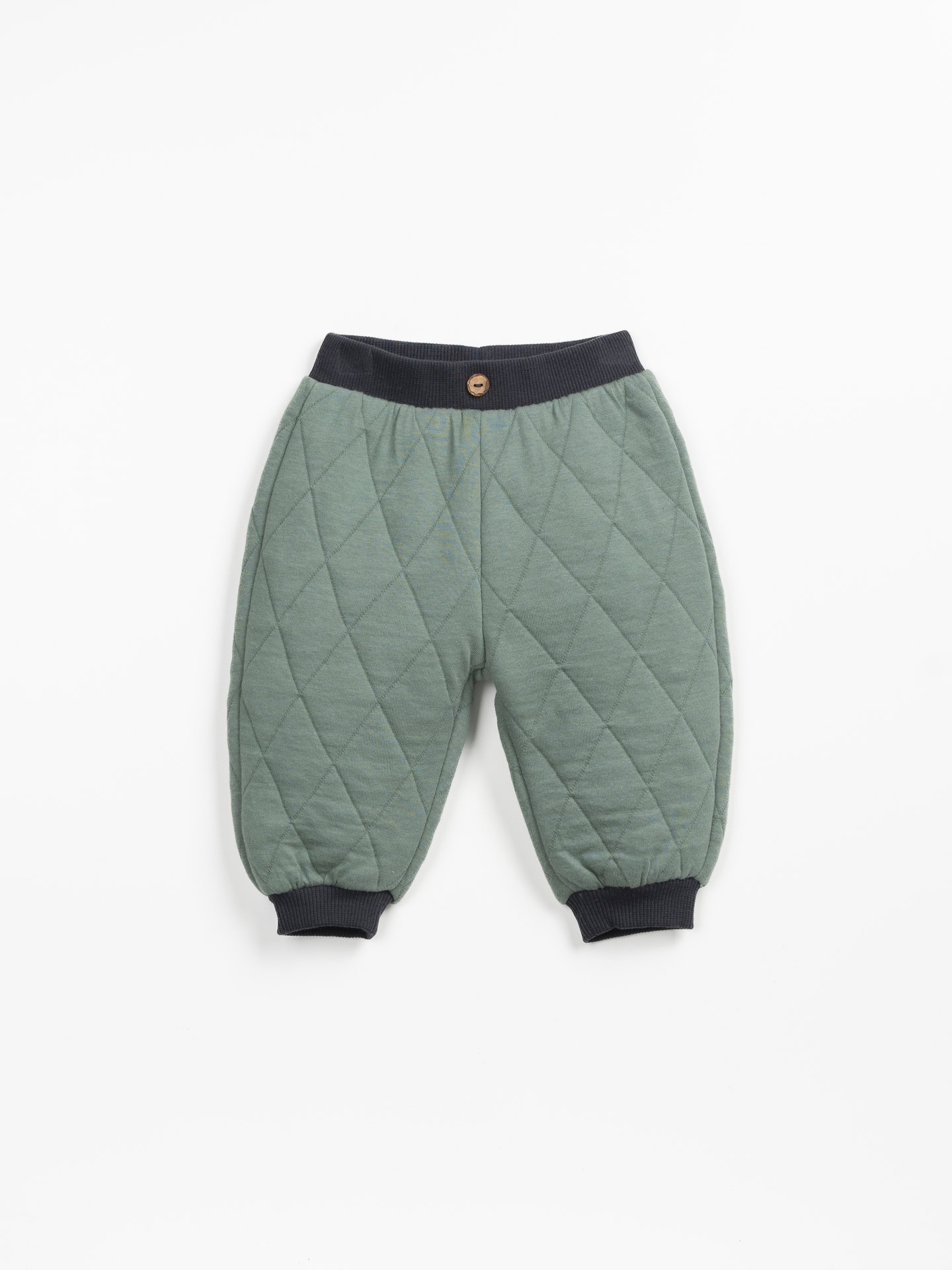 Padded mesh pants