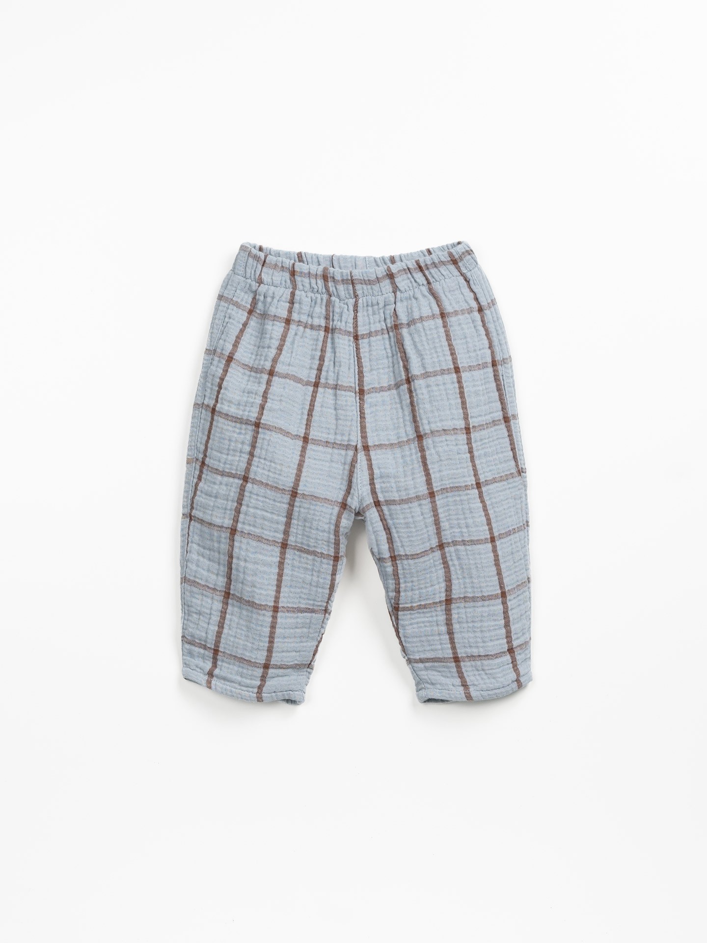 Pantalón con mezcla de algodón orgánico y algodón reciclado