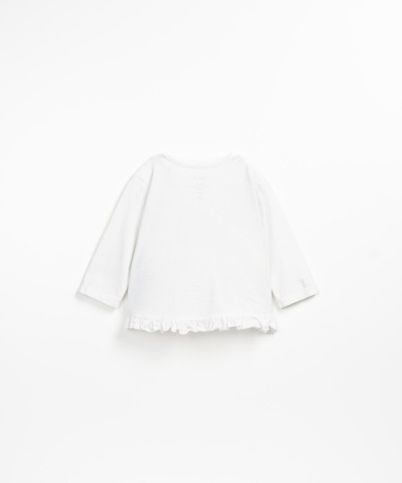 T-shirt avec une phrase sur le devant