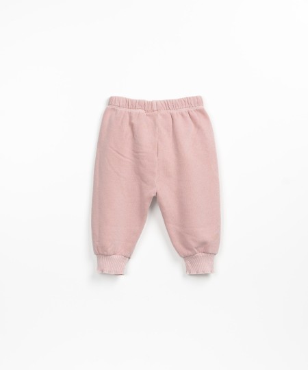 Calça em malha com tingimento natural