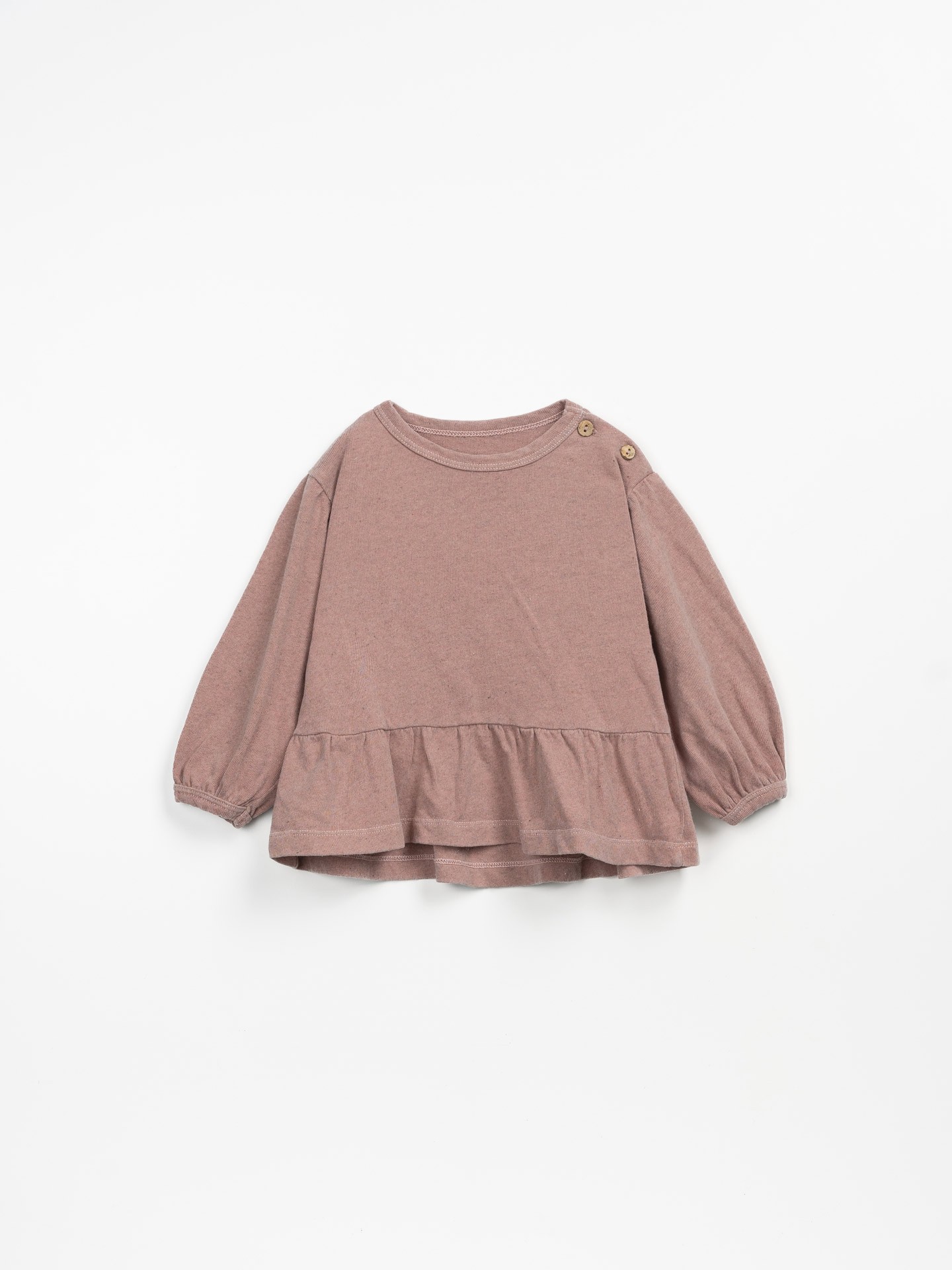 T-shirt with frill insert