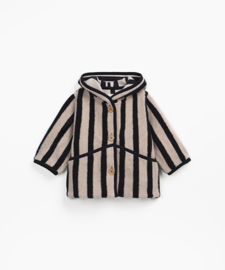 Veste � rayures verticales