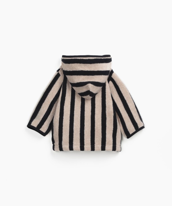 Veste � rayures verticales