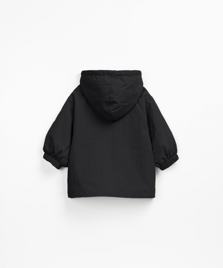 Giacca con finitura impermeabile