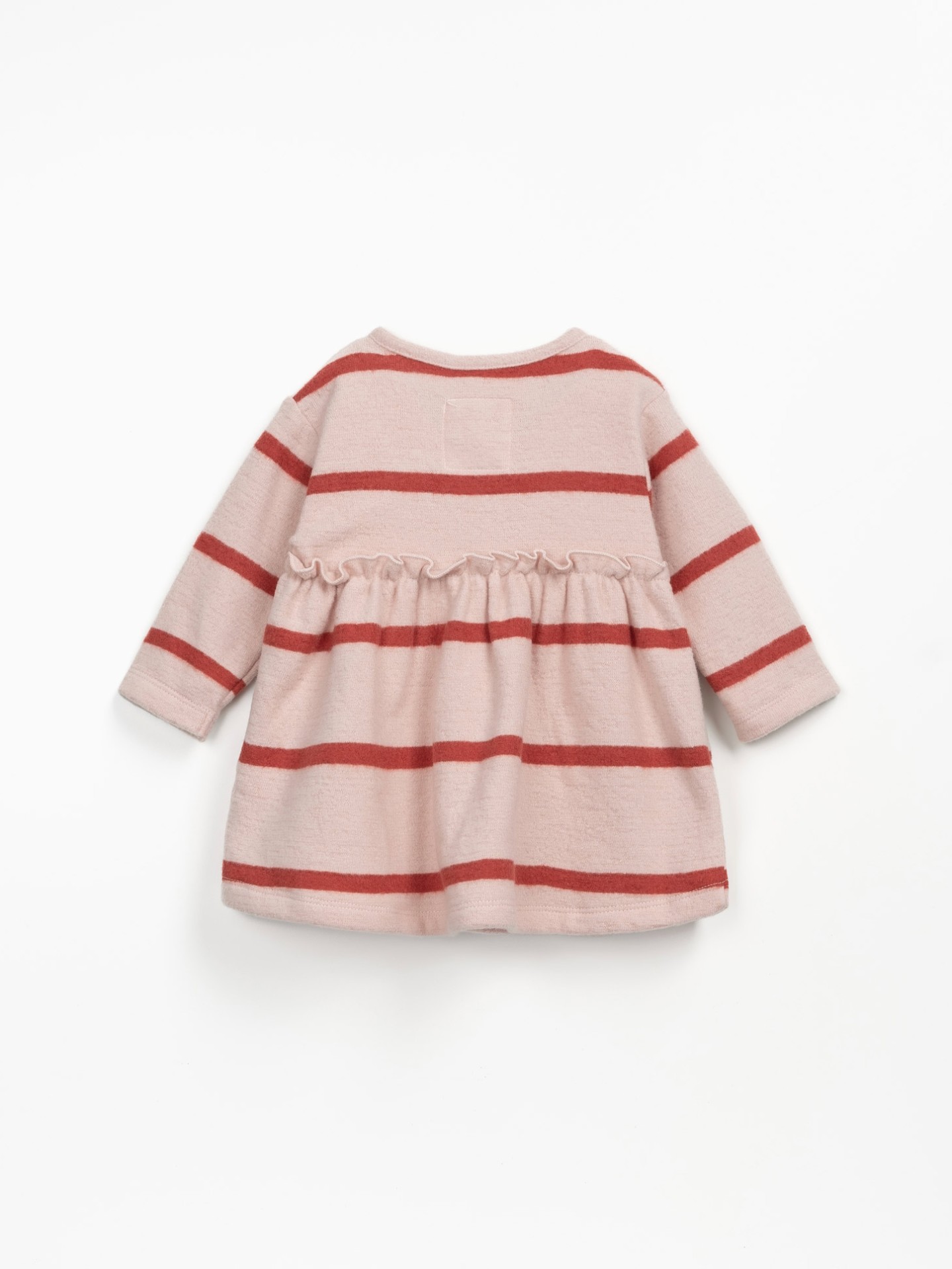 Robe à rayures et taille froncée