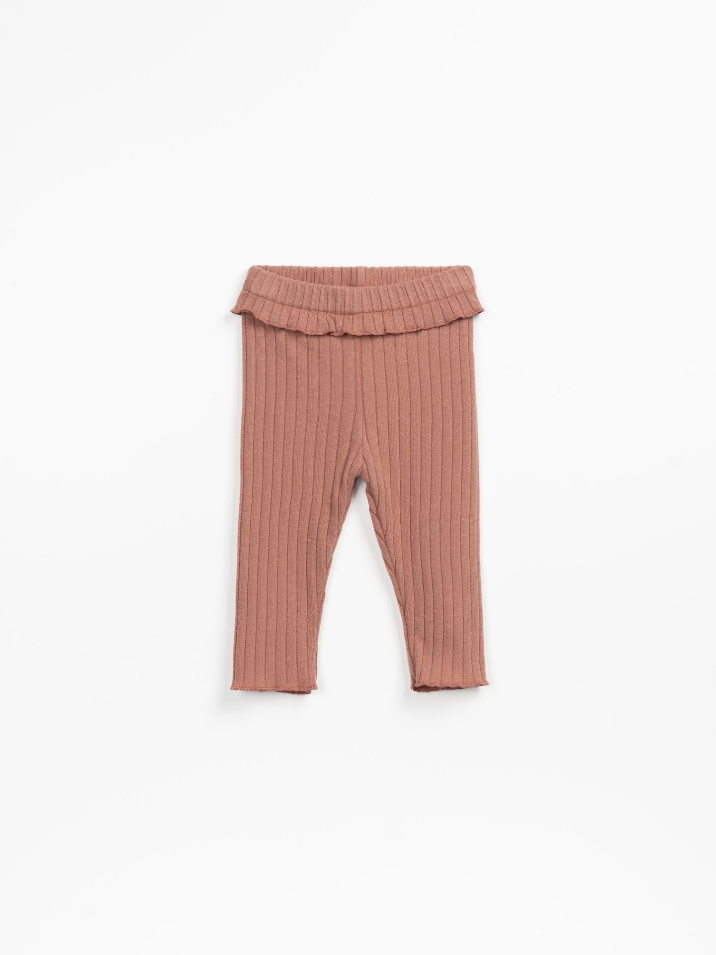 Leggings com misturas de fibras naturais e fibras recicladas