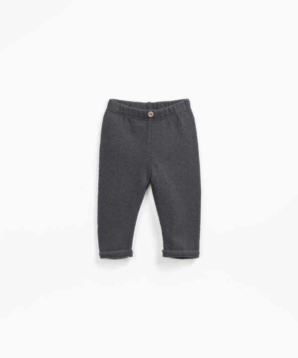 Leggings with carding on the inside