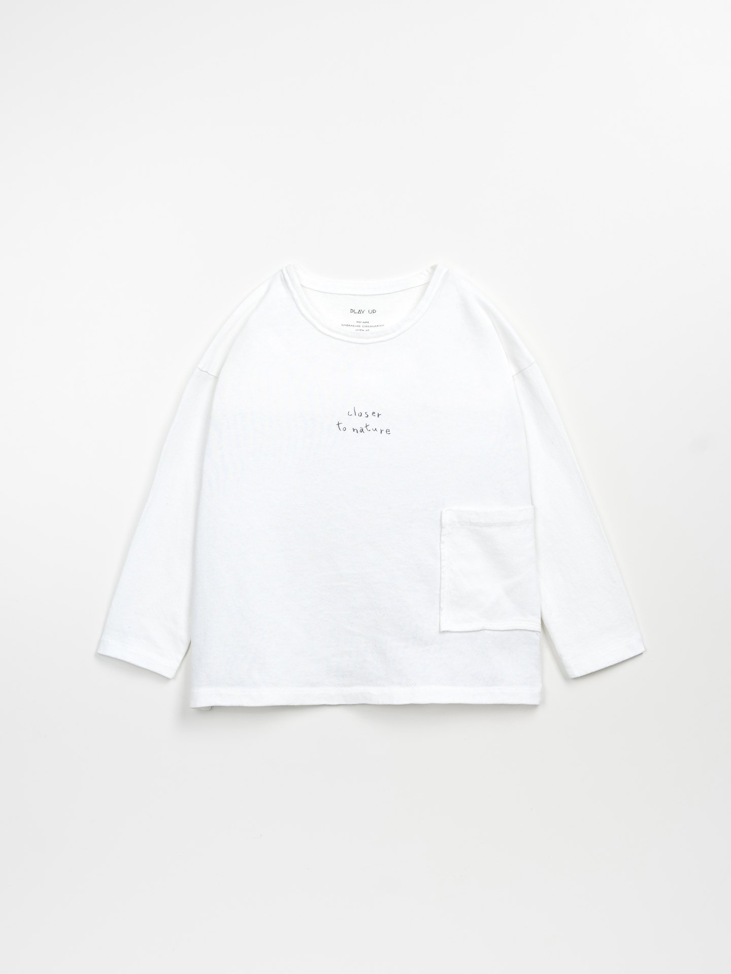 Camiseta con bolsillo