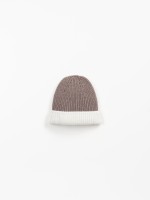 Knitted beanie