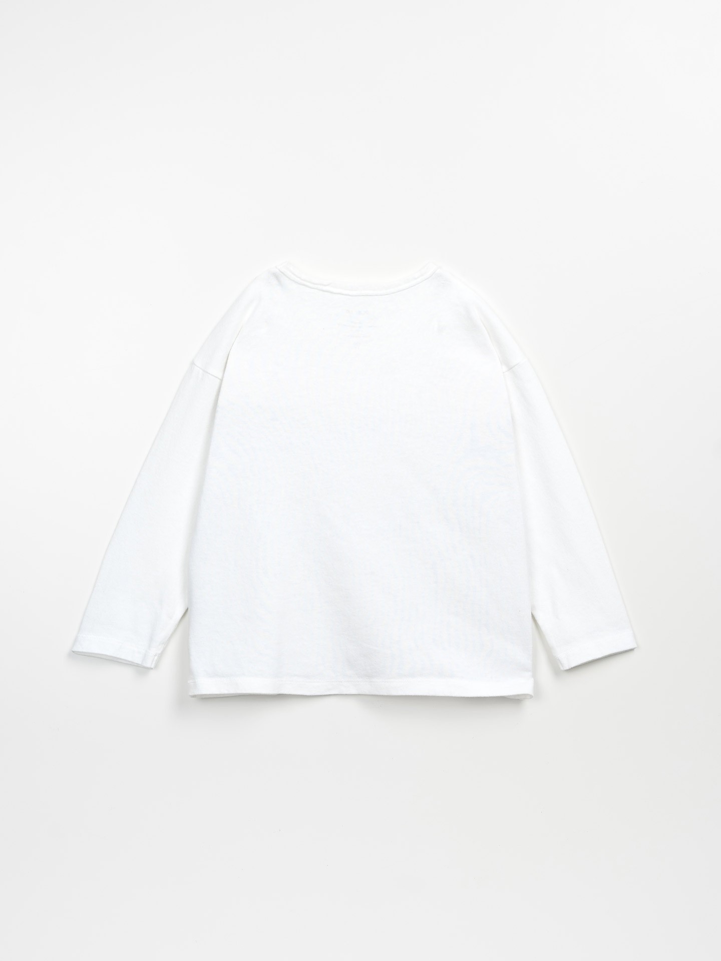 Camiseta con bolsillo