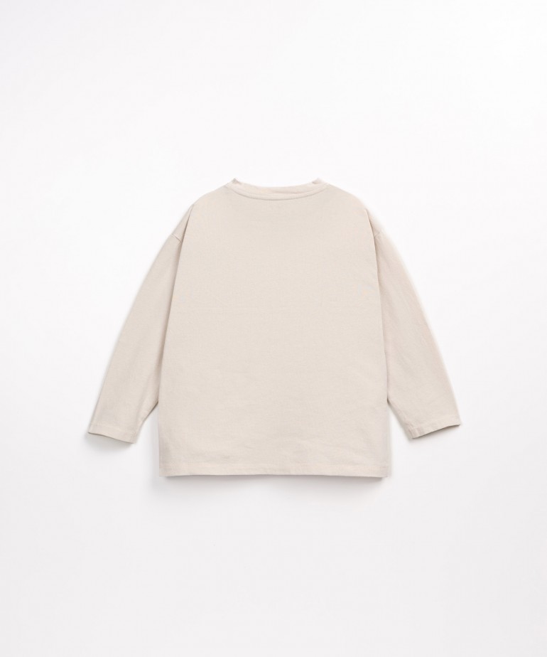 T-shirt in cotone biologico e cotone riciclato con disegno sul davanti