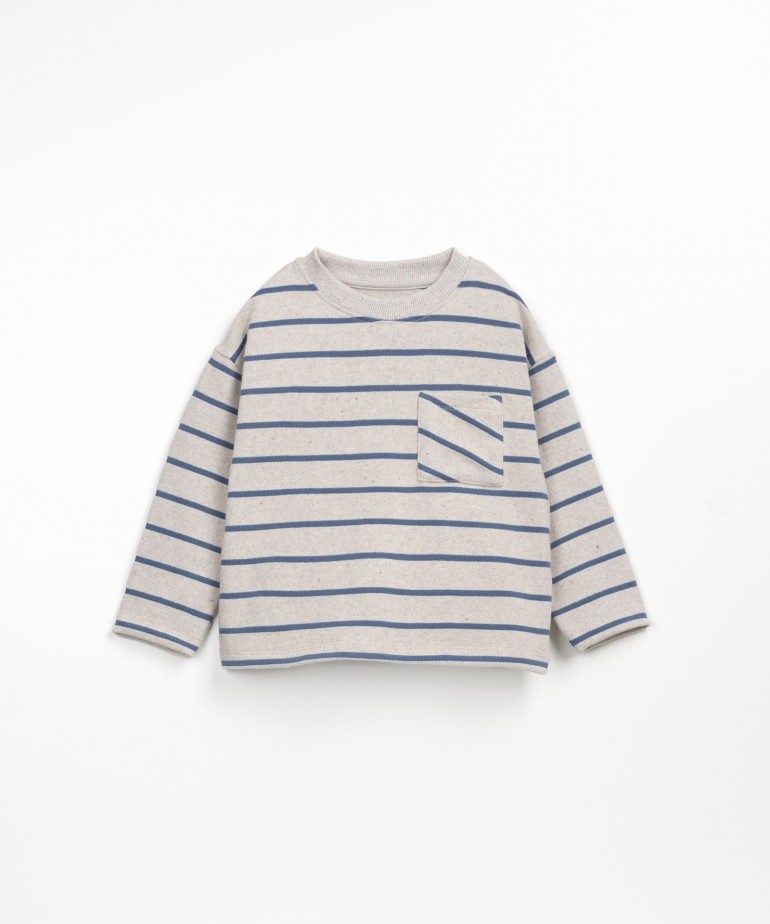 Striped t-shirt with chest pocket