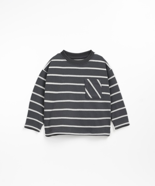 Striped t-shirt with chest pocket
