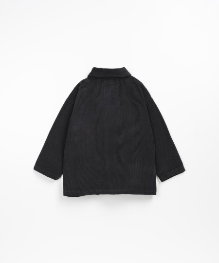 Camisa de pana con abertura de botones de coco