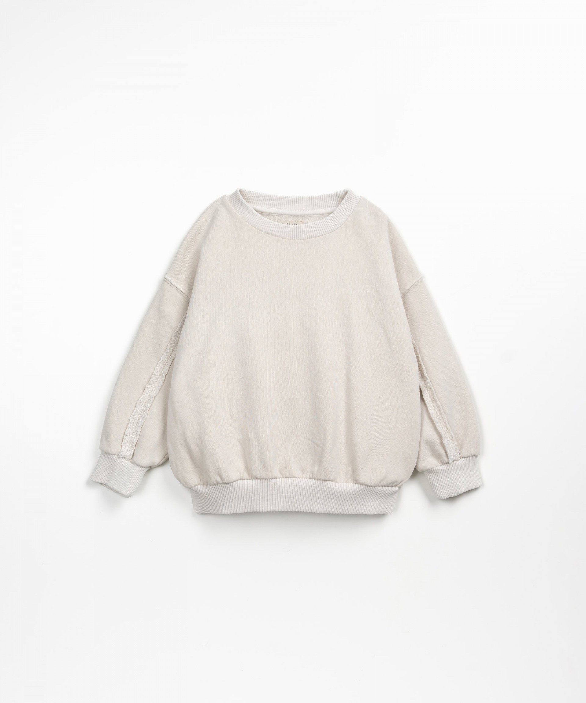 Sweater with inside out detail on the sleeve | Wooden Memories