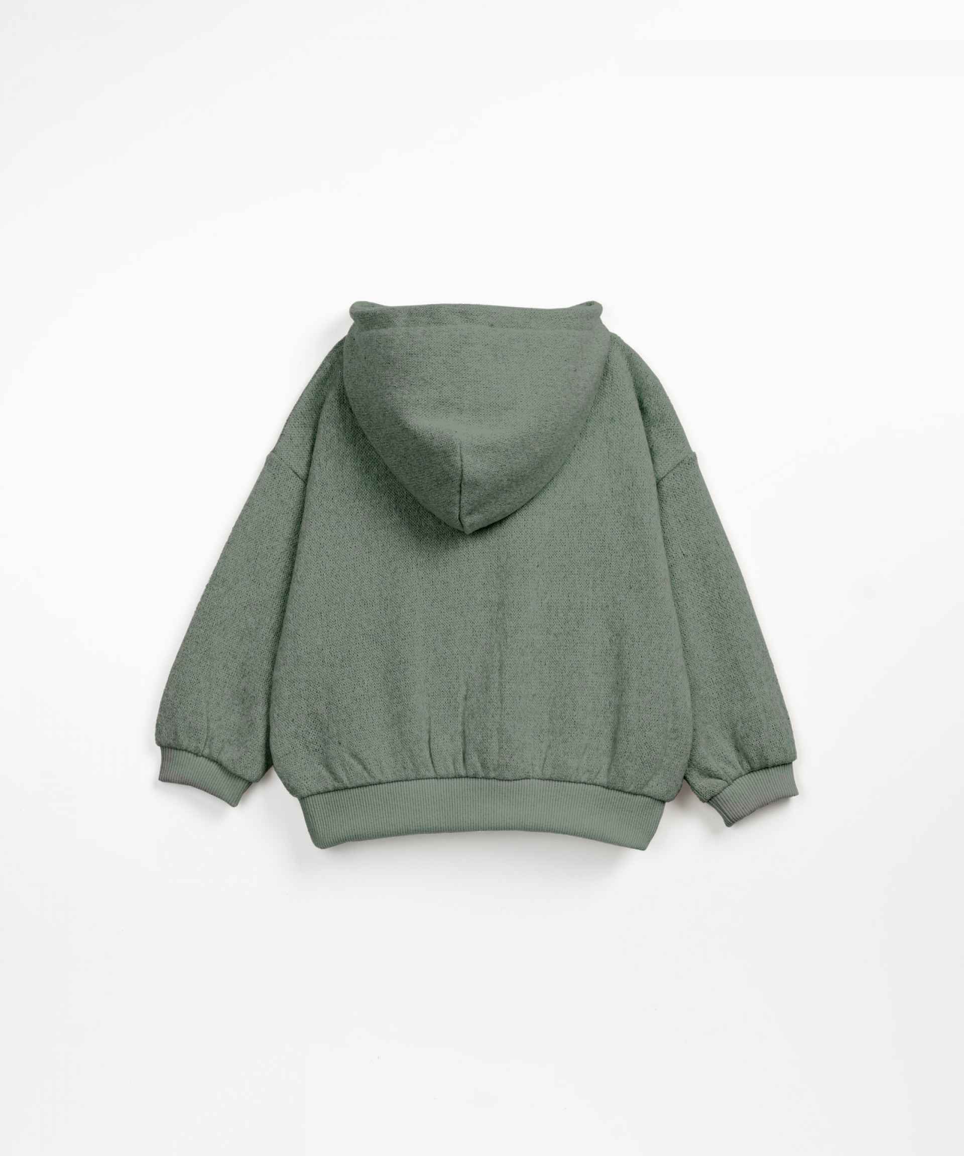 Sweater with kangaroo pocket | Wooden Memories