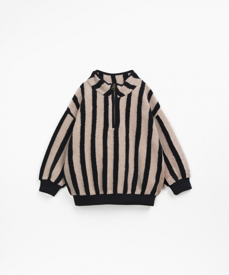 Plush sweater with vertical stripes 