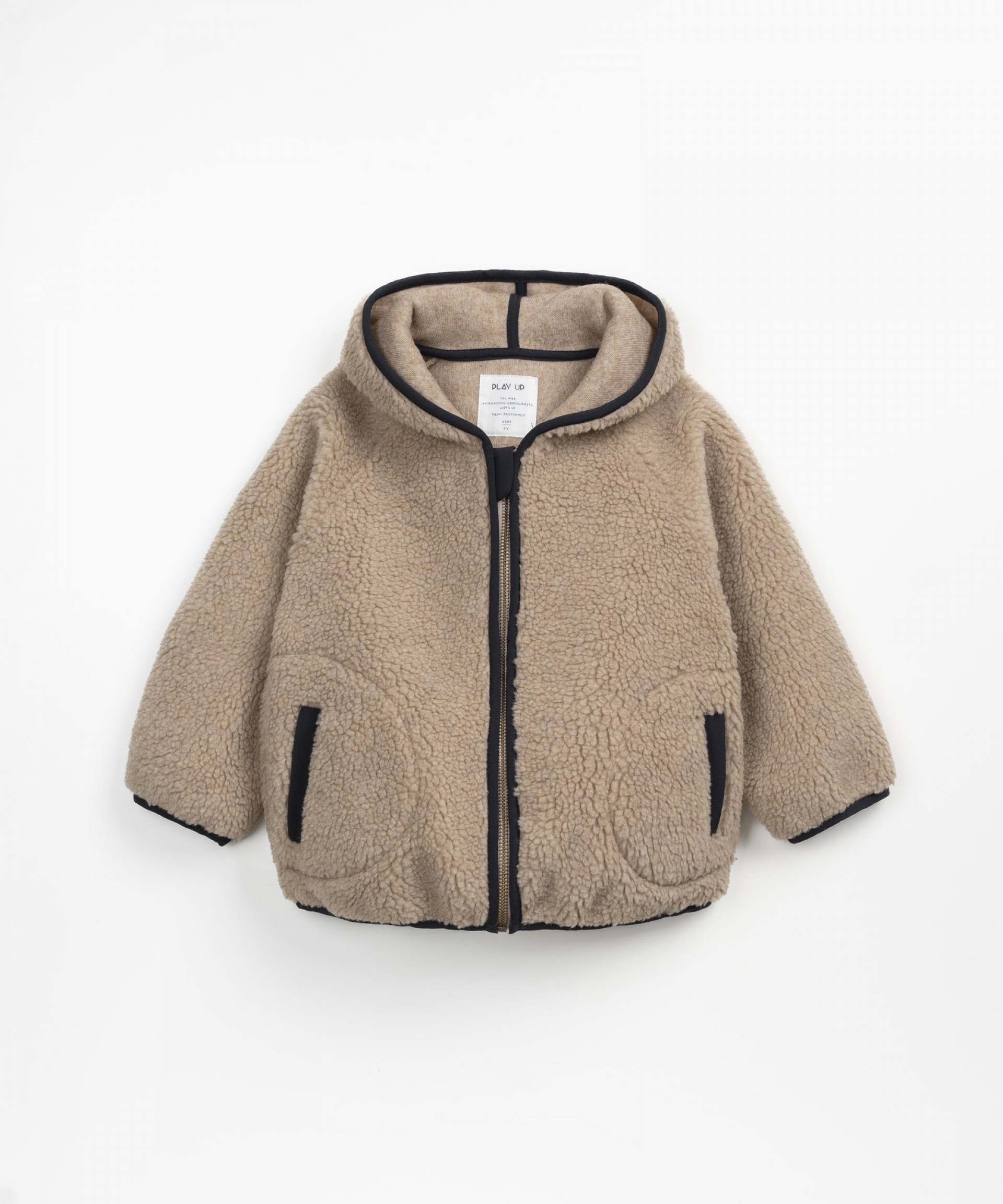 Plush jacket with hoodie | Wooden Memories