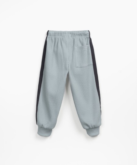 Pantalon en maille texturée avec bande latérale