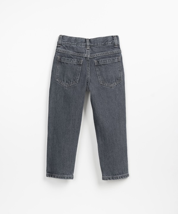 Denim jeans with adjustable waist