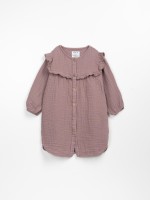 Vestido de tela con botones de coco Vestido de tela con botones de coco