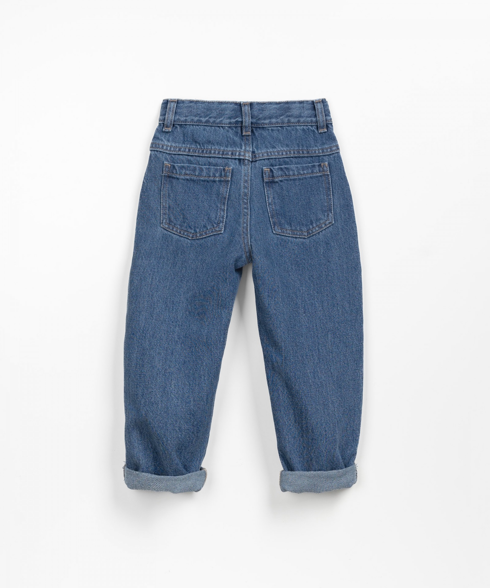 Pantalon en jean avec des plis | Wooden Memories