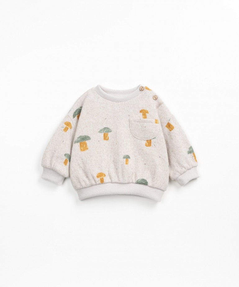 Sweater with mushroom print