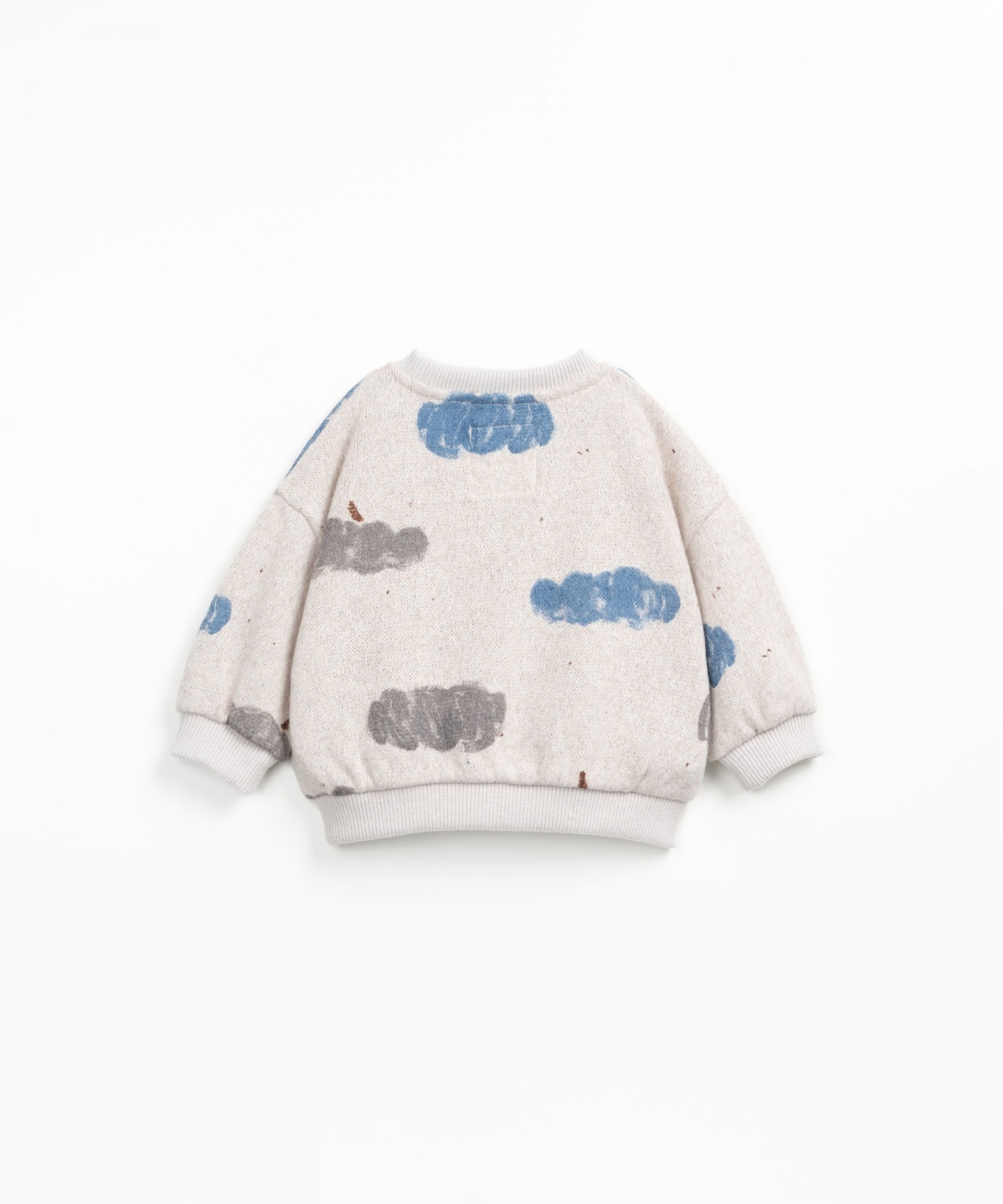 Sweater with Re(Play) Yarn | Wooden Memories