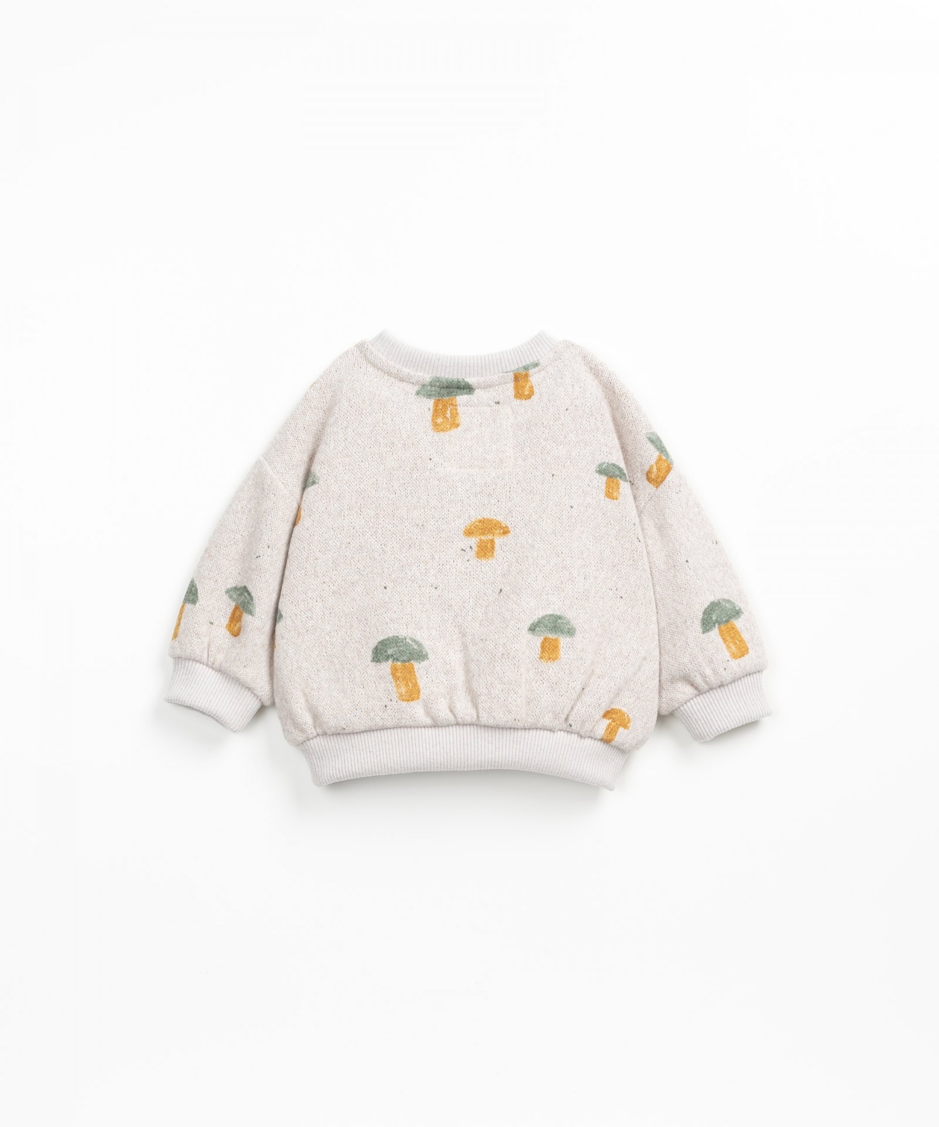 Sweater with Re(Play) Yarn | Wooden Memories