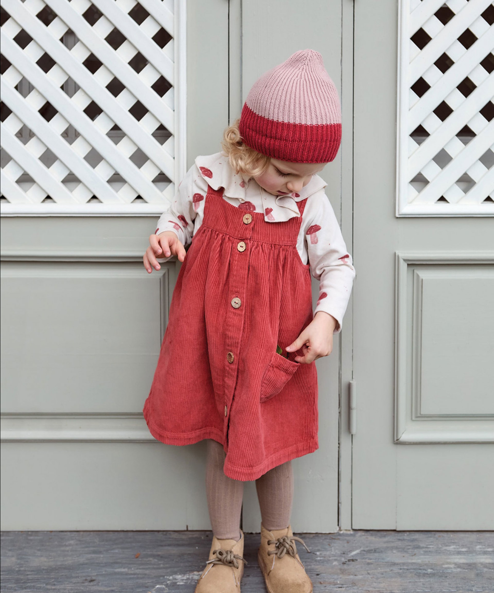 Gorro tejido con colores en contraste | Wooden Memories