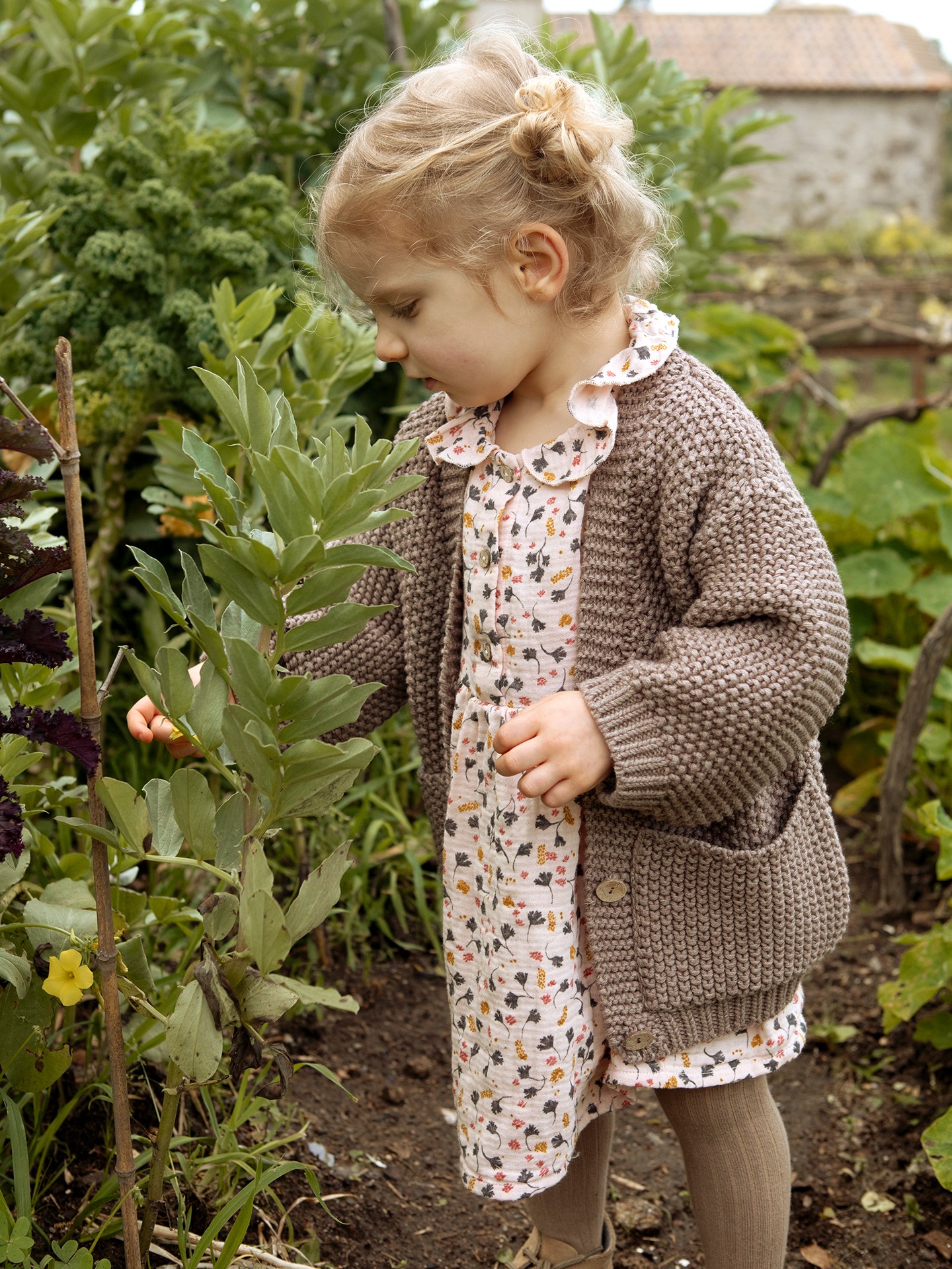 Robe en tissu avec imprimé fleuri