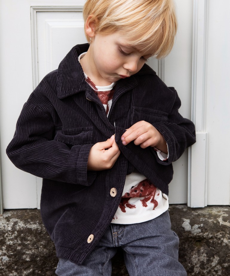 Corduroy shirt with coconut button opening