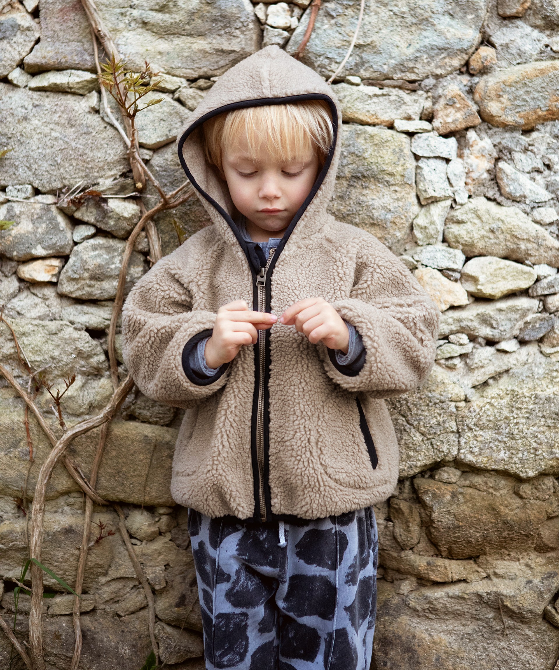 Chaqueta de pelo con capucha | Wooden Memories