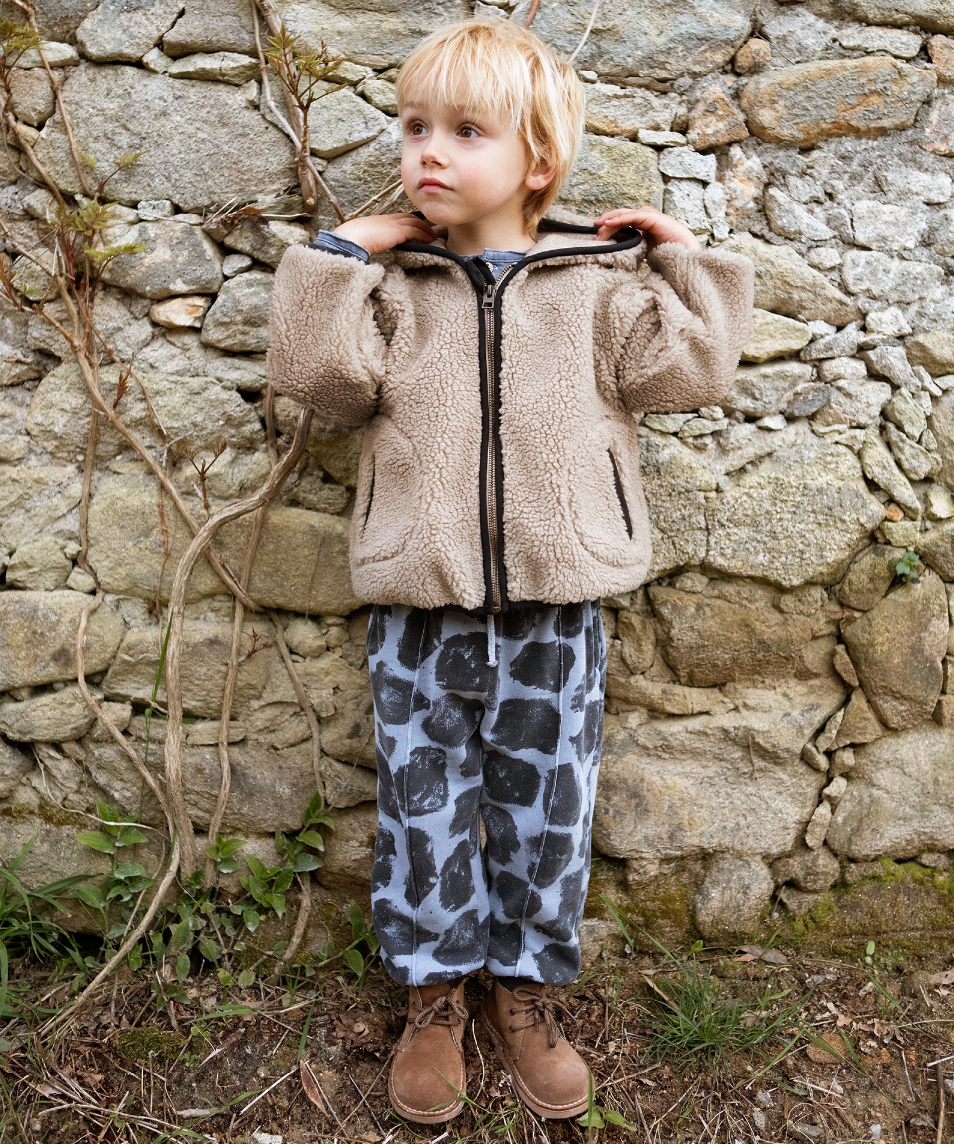 Plush jacket with hoodie | Wooden Memories