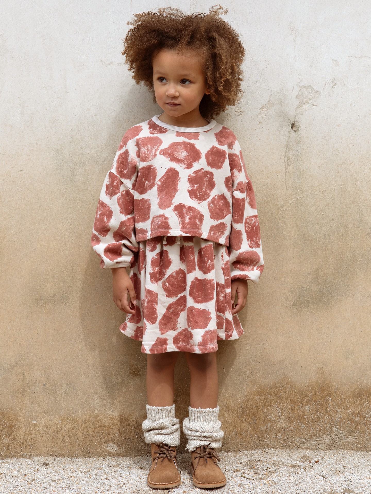 Jersey con estampado de manchas de jirafa con fibras naturales