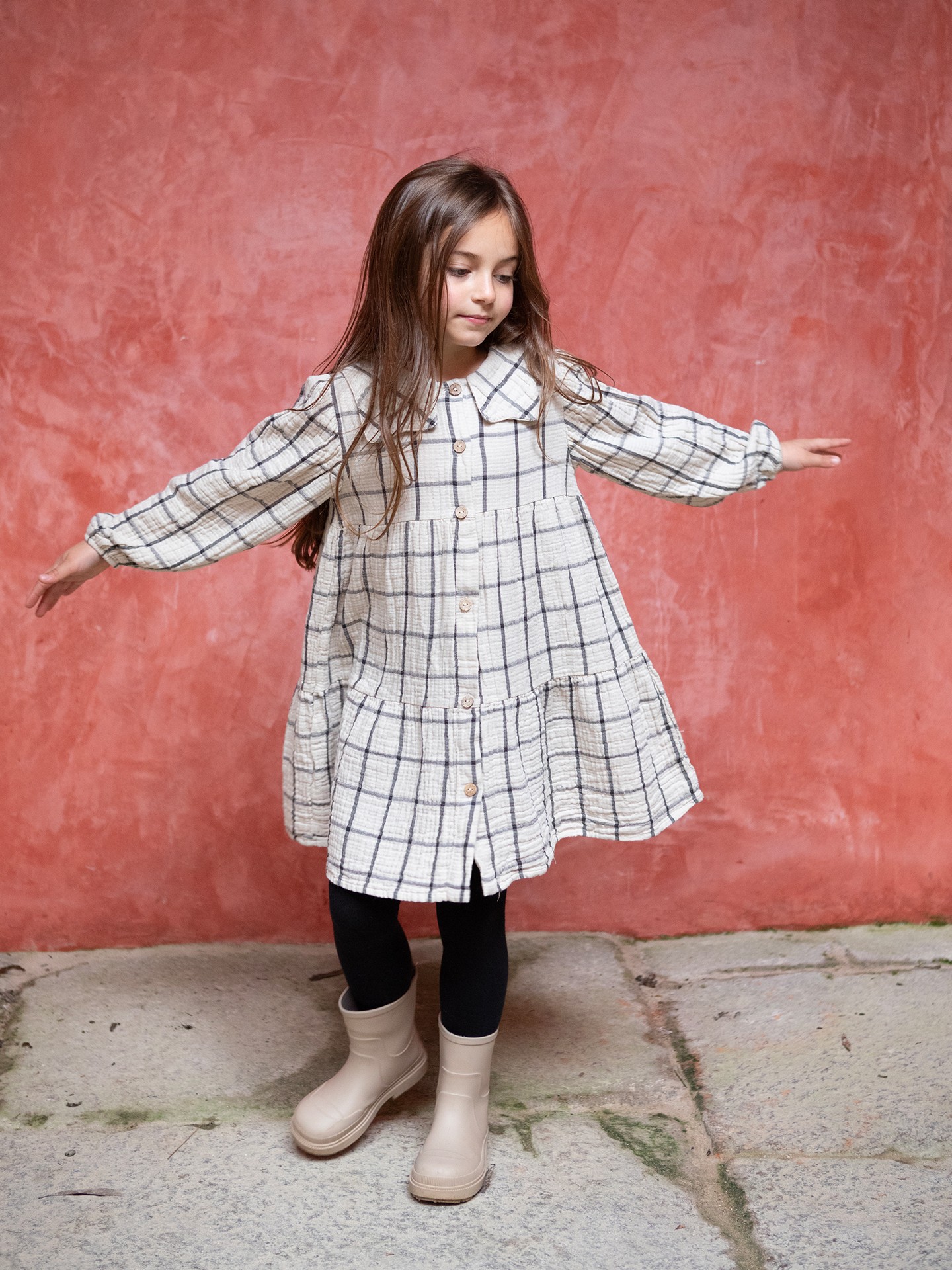 Vestido em tecido com padrão xadrez