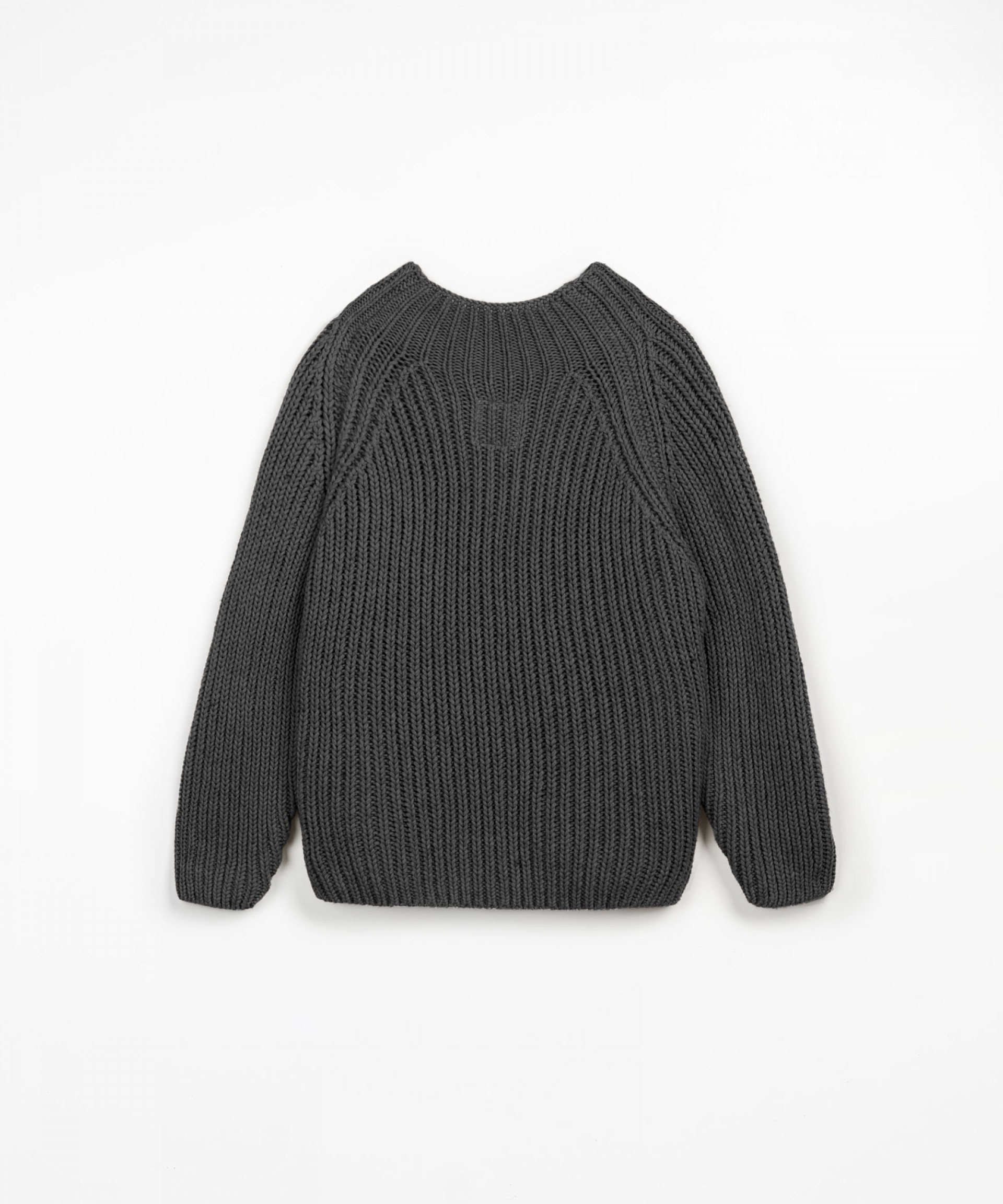 Pull tricot avec un mlange de fibres | Wooden Memories