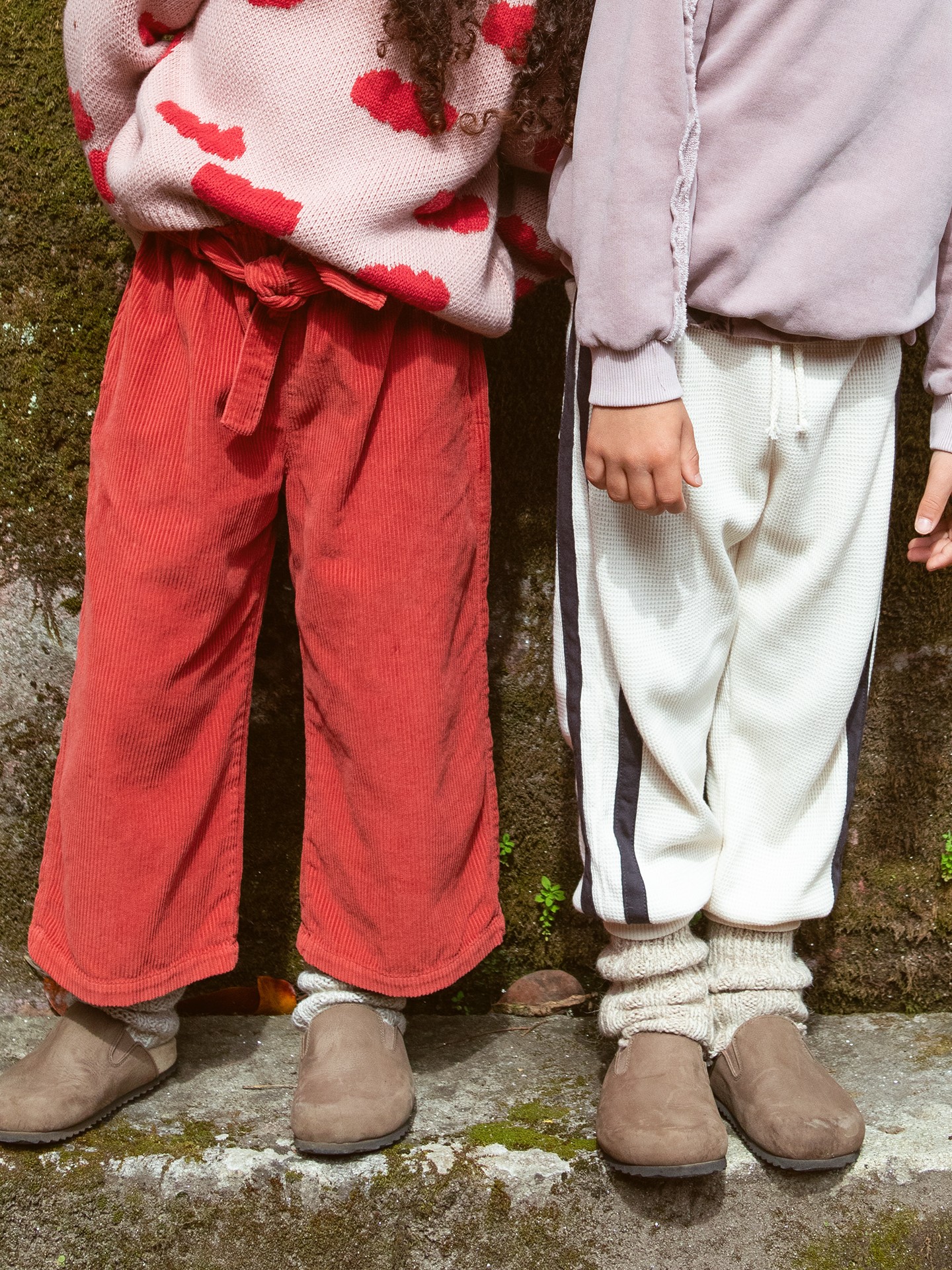 Calça em bombazine com bolsos